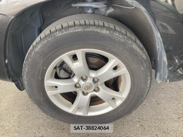 Toyota RAV4 2011-06 7457182-6