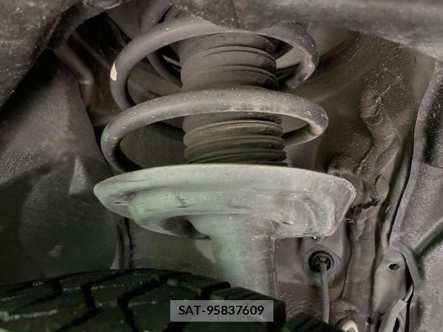 Toyota RAV4 2019-05 7502527-19