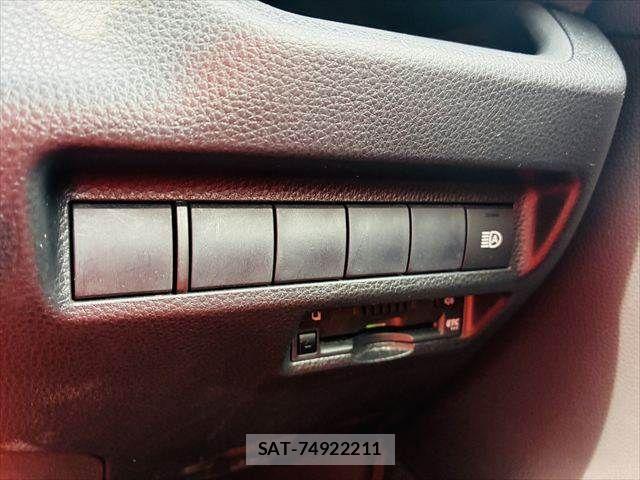 Toyota RAV4 2020-07 7502526-6