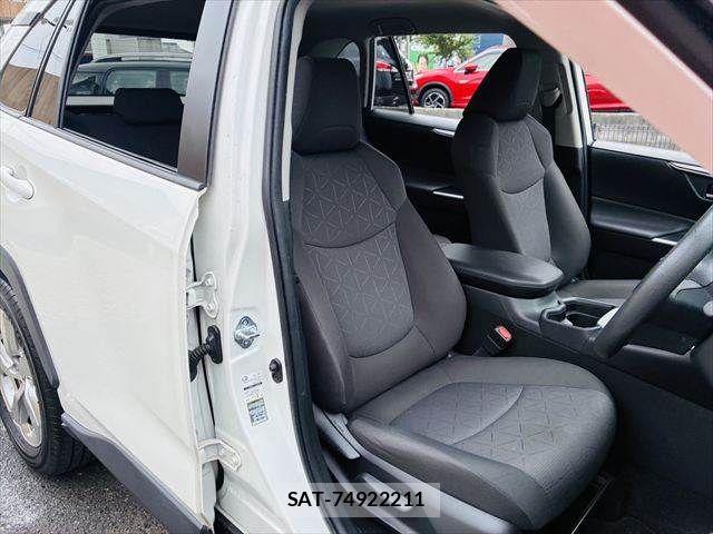 Toyota RAV4 2020-07 7502526-7