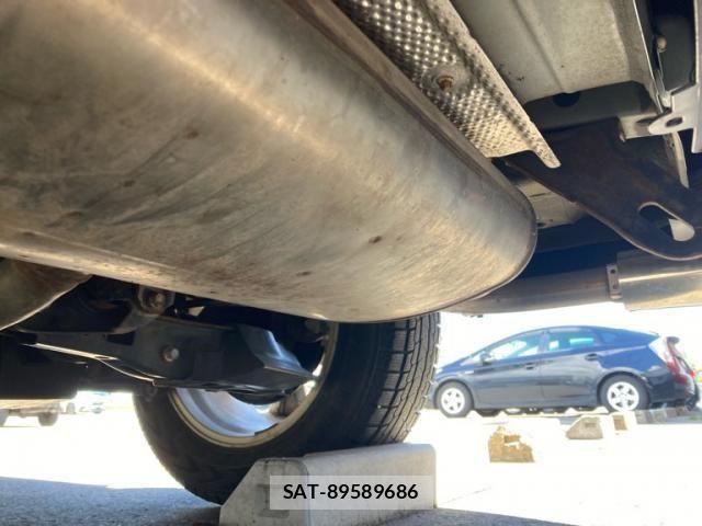 Toyota RAV4 2021-08 7502529-9
