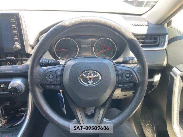 Toyota RAV4 2021-08 7502529-16