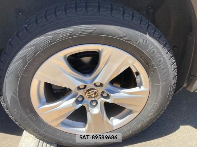 Toyota RAV4 2021-08 7502529-4