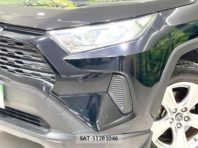 Toyota RAV4 2021-08 7619486-11