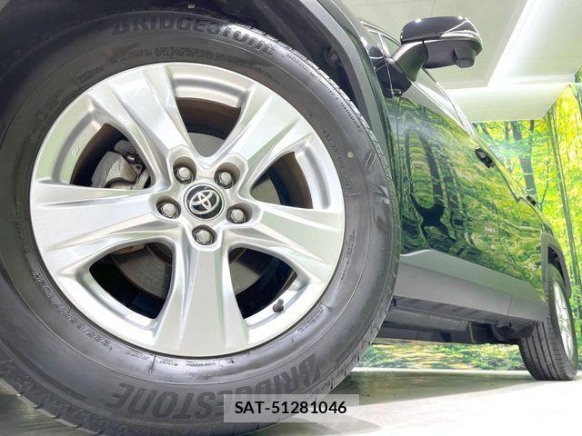 Toyota RAV4 2021-08 7619486-12