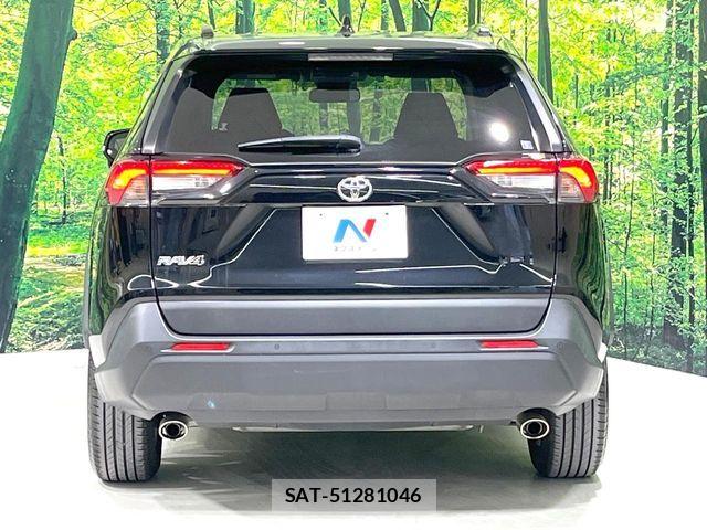 Toyota RAV4 2021-08 7619486-14