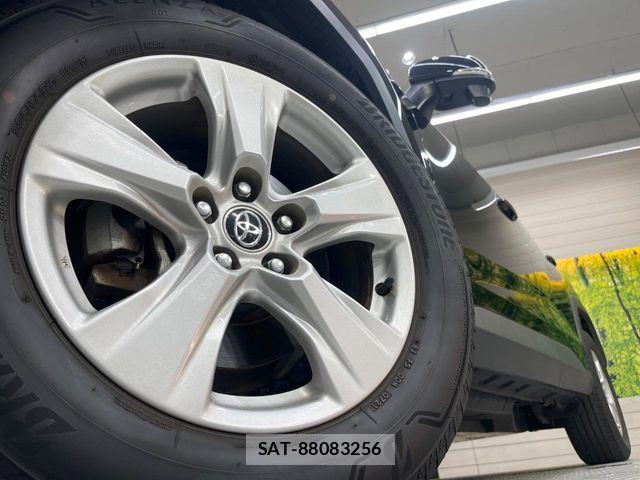 Toyota RAV4 2021-03 7619484-12