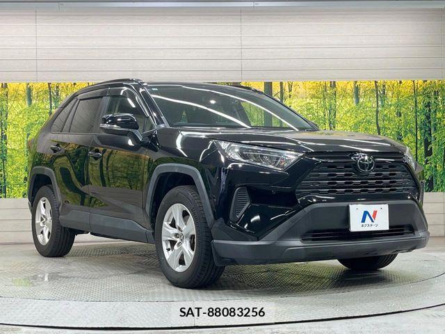 Toyota RAV4 2021-03 7619484-15