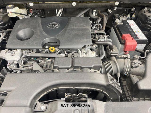 Toyota RAV4 2021-03 7619484-17