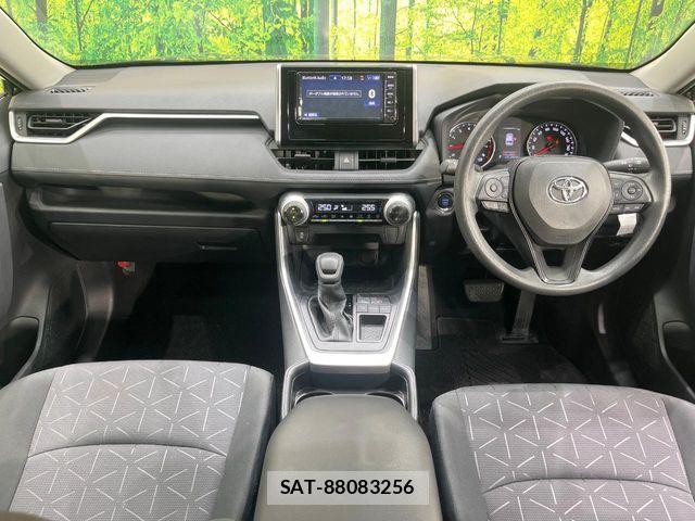 Toyota RAV4 2021-03 7619484-1