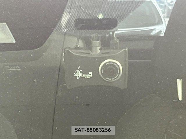 Toyota RAV4 2021-03 7619484-3