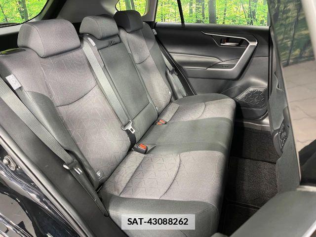 Toyota RAV4 2019-08 7727725-9