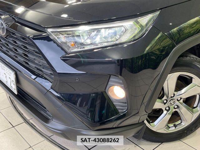 Toyota RAV4 2019-08 7727725-12