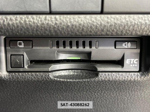Toyota RAV4 2019-08 7727725-7