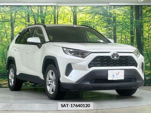 Toyota RAV4 2019-07 7727724-15