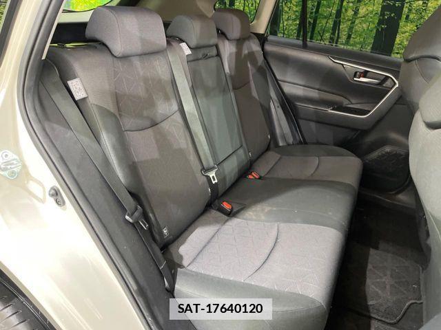 Toyota RAV4 2019-07 7727724-8