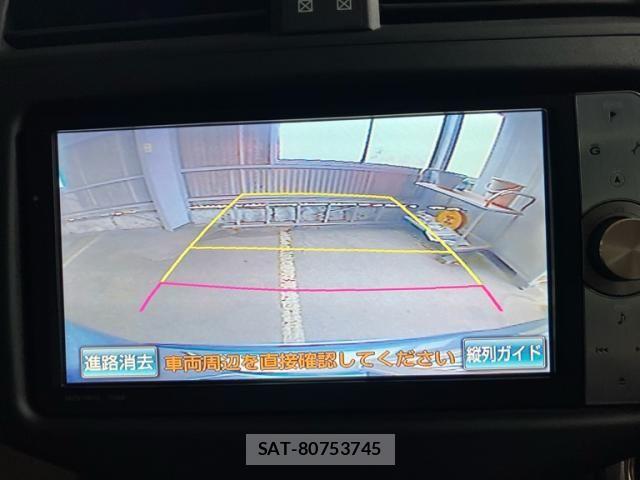 Toyota RAV4 2011-08 7788609-21