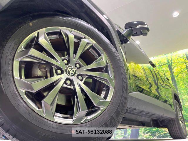 Toyota RAV4 2023-06 7788610-12