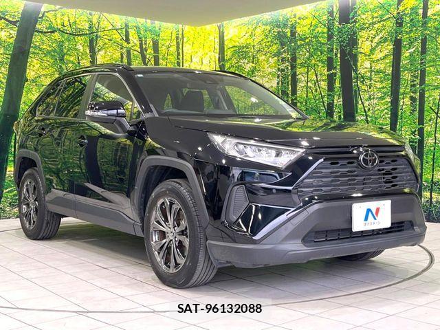 Toyota RAV4 2023-06 7788610-15