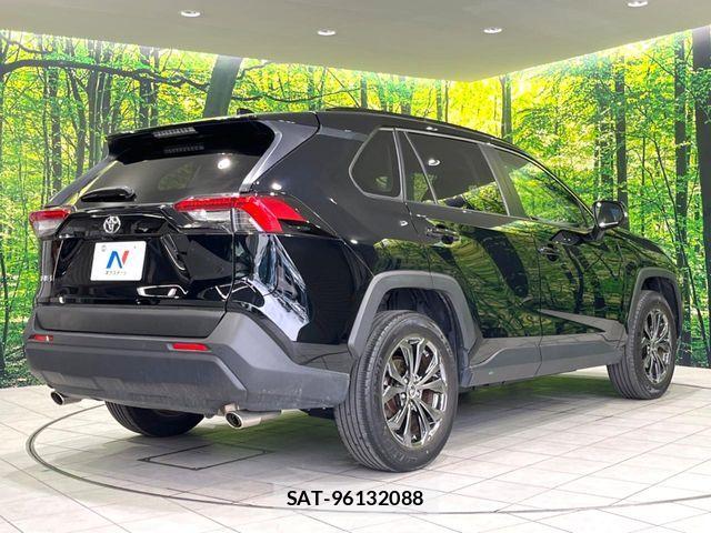 Toyota RAV4 2023-06 7788610-16