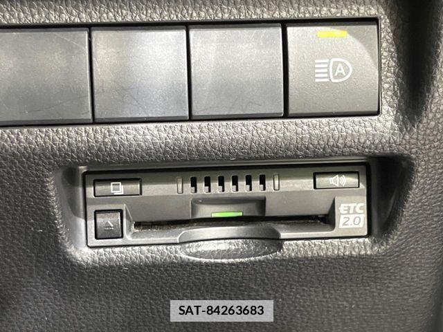 Toyota RAV4 2019-06 7788611-6