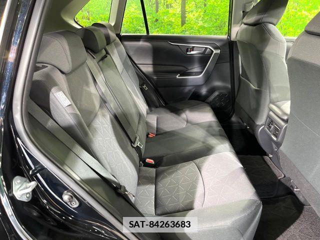 Toyota RAV4 2019-06 7788611-8