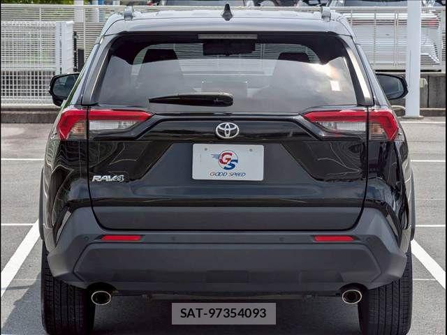 Toyota RAV4 2023-06 7963513-11