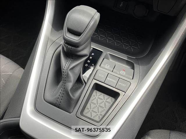 Toyota RAV4 2021-07 8075299-9