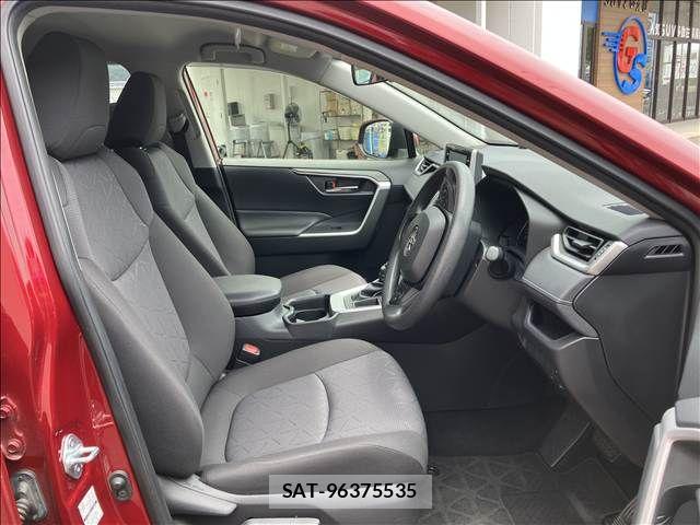 Toyota RAV4 2021-07 8075299-10