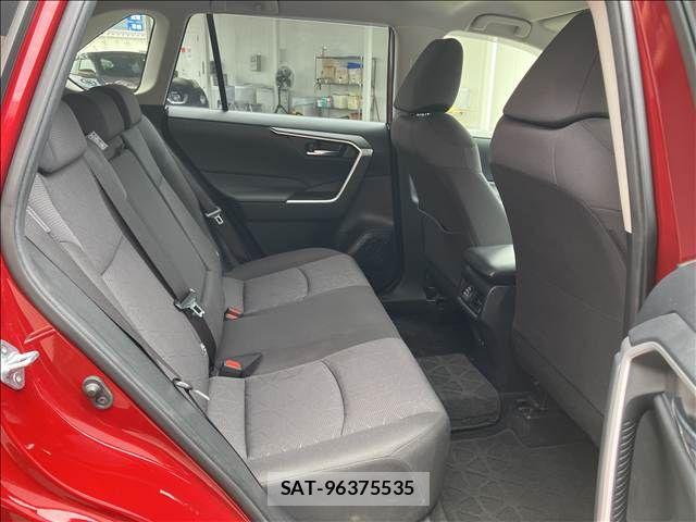 Toyota RAV4 2021-07 8075299-11