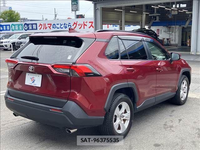 Toyota RAV4 2021-07 8075299-15