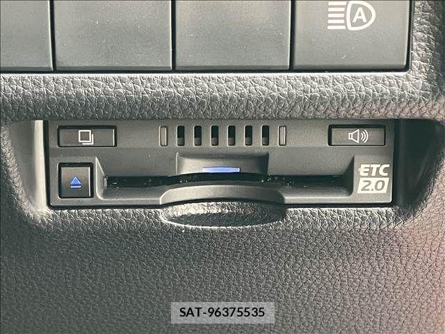 Toyota RAV4 2021-07 8075299-5