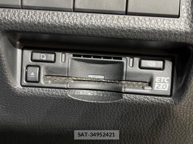 Toyota RAV4 2023-02 8132051-6
