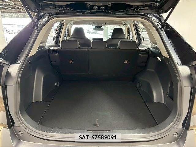 Toyota RAV4 2023-03 8146528-12