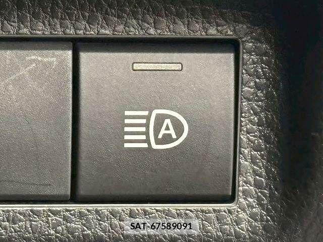 Toyota RAV4 2023-03 8146528-5