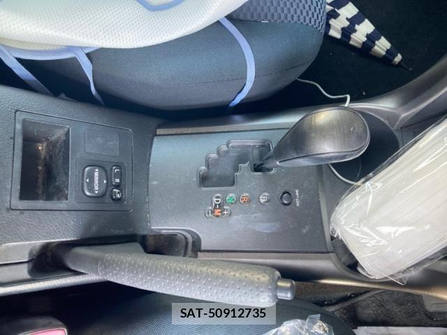 Toyota RAV4 2010-09 8231578-19