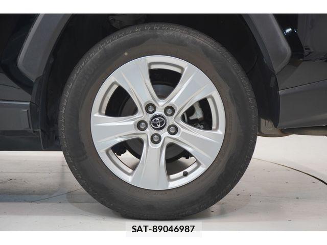 Toyota RAV4 2019-07 8337593-9
