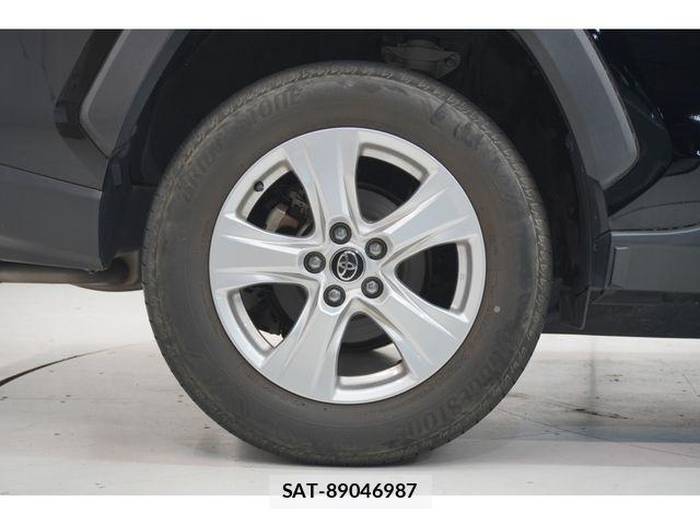 Toyota RAV4 2019-07 8337593-11