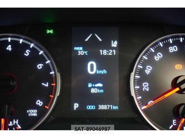 Toyota RAV4 2019-07 8337593-18