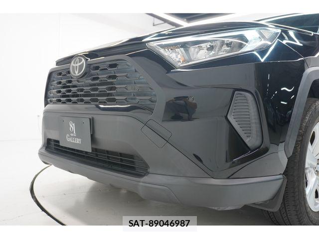Toyota RAV4 2019-07 8337593-29