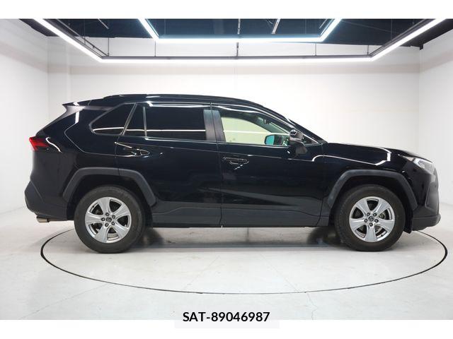 Toyota RAV4 2019-07 8337593-3