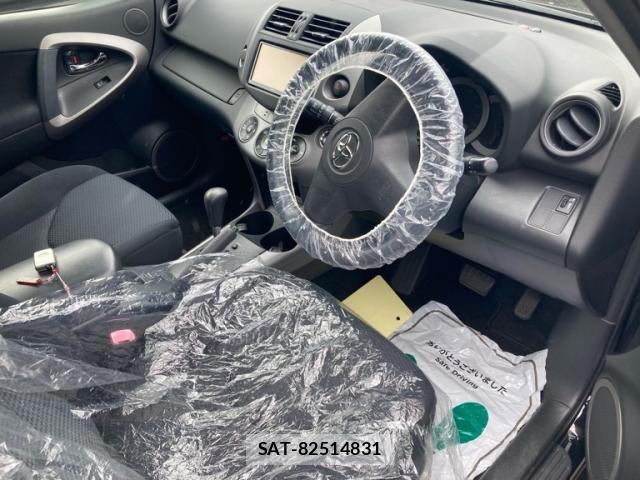 Toyota RAV4 2008-10 8372107-16