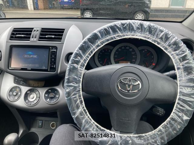 Toyota RAV4 2008-10 8372107-21