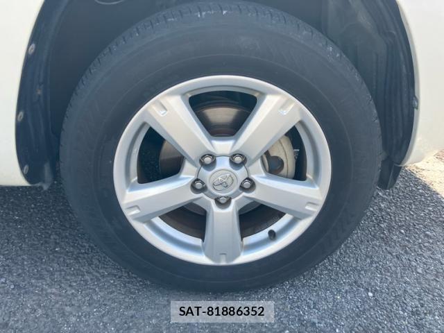 Toyota RAV4 2006-04 8372106-4