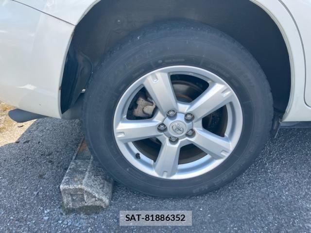 Toyota RAV4 2006-04 8372106-5