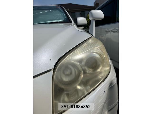 Toyota RAV4 2006-04 8372106-8