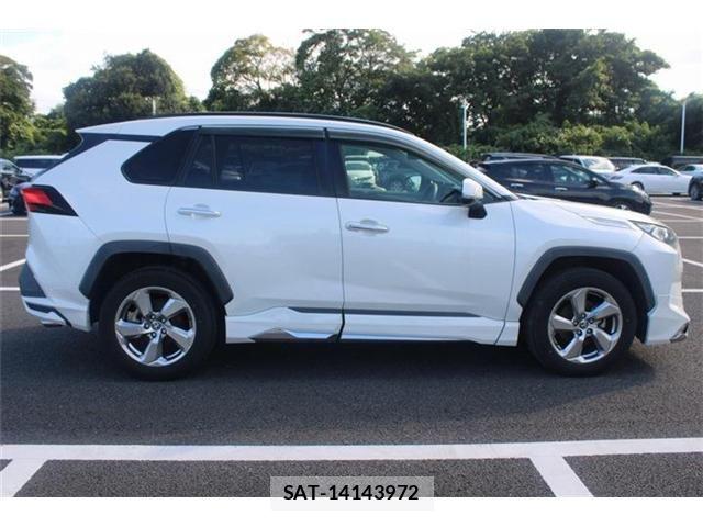 Toyota RAV4 2020-06 8486010-15