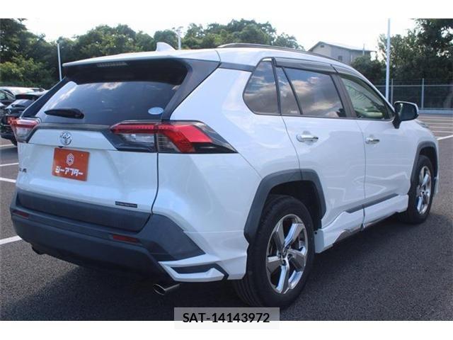 Toyota RAV4 2020-06 8486010-16