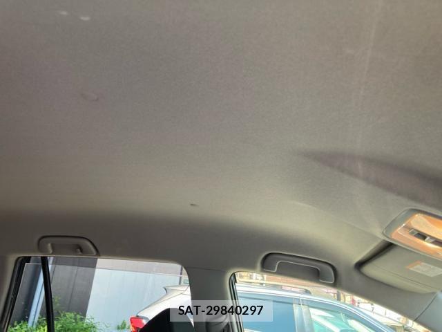 Toyota RAV4 2007-04 8563363-11
