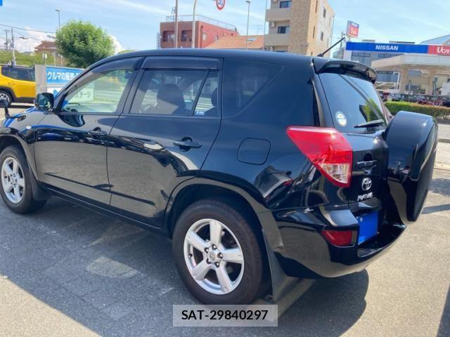 Toyota RAV4 2007-04 8563363-7